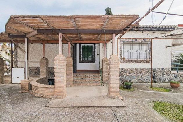Foto 2 de Xalet en venda a calle De Las Viñas de 3 habitacions amb terrassa i piscina