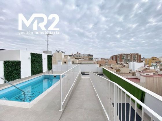 Foto 1 de Piso en alquiler en calle A Estrenarsin Amueblarcalle Eugenio Gross de 3 habitaciones con piscina y aire acondicionado
