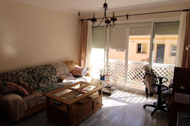 Foto 2 de Dúplex en venda a Montemar de 2 habitacions amb terrassa