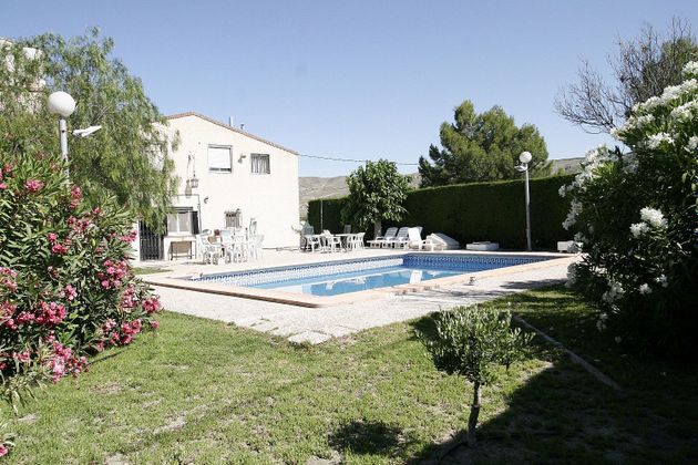 Foto 1 de Casa en venda a Cieza de 11 habitacions amb piscina i garatge