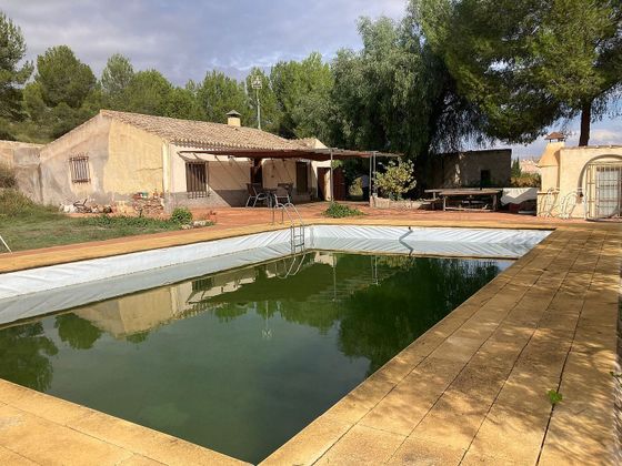 Foto 1 de Casa rural en venta en Cieza de 3 habitaciones con piscina y jardín