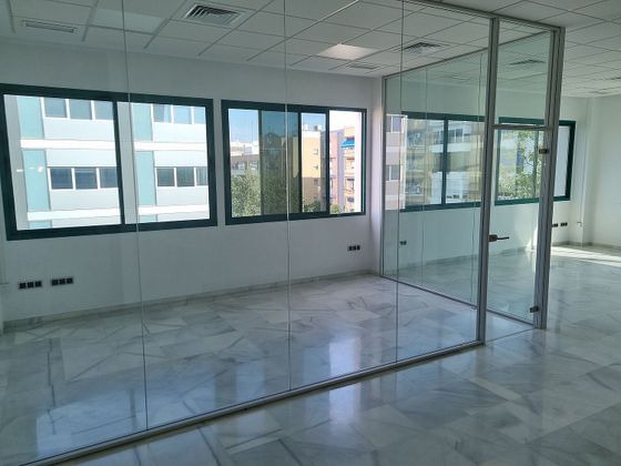 Foto 1 de Alquiler de oficina en avenida De Hytasa de 109 m²