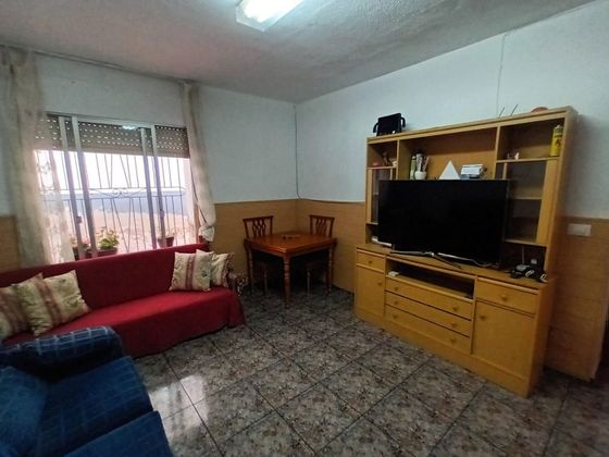 Foto 1 de Casa en venta en Los Ramos de 4 habitaciones con terraza y garaje