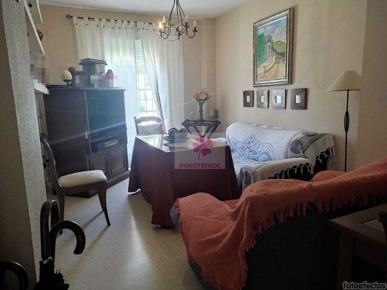 Foto 2 de Venta de casa adosada en Villanueva del Ariscal de 4 habitaciones con garaje y aire acondicionado