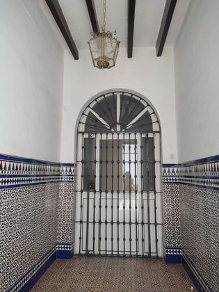 Foto 1 de Casa adossada en venda a Villanueva del Ariscal de 6 habitacions amb balcó i calefacció
