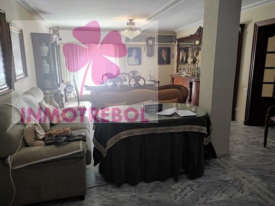 Foto 2 de Àtic en venda a Sanlúcar la Mayor de 4 habitacions amb terrassa i aire acondicionat