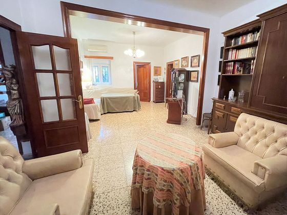 Foto 1 de Casa adossada en venda a Belén - San Roque de 6 habitacions amb terrassa i balcó
