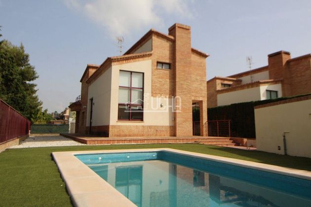 Foto 1 de Alquiler de chalet en Mas Camarena de 4 habitaciones con terraza y piscina