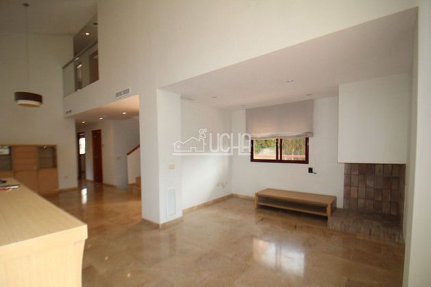 Foto 2 de Alquiler de chalet en Mas Camarena de 4 habitaciones con terraza y piscina