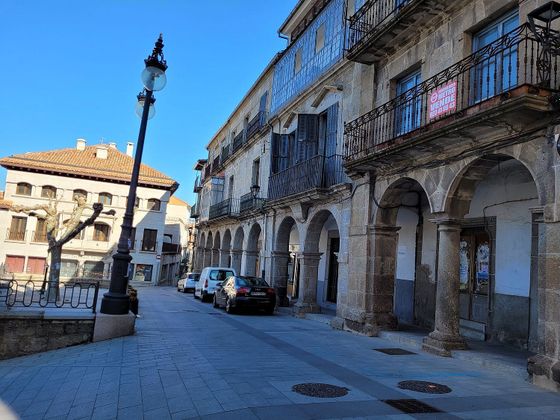 Foto 1 de Casa en venda a plaza Mayor de Pardiñas de 6 habitacions amb terrassa i balcó