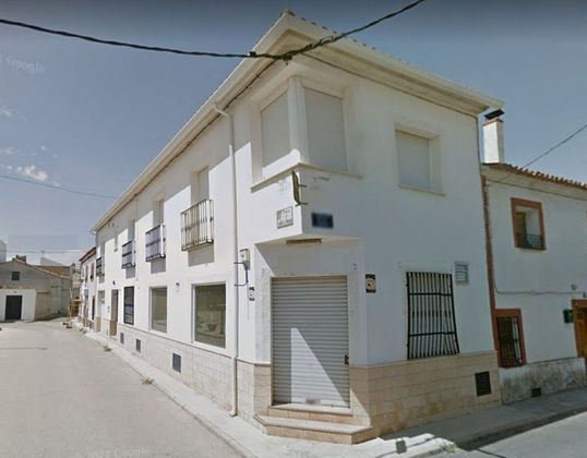 Foto 1 de Casa adossada en venda a calle Viñas de 1 habitació amb garatge