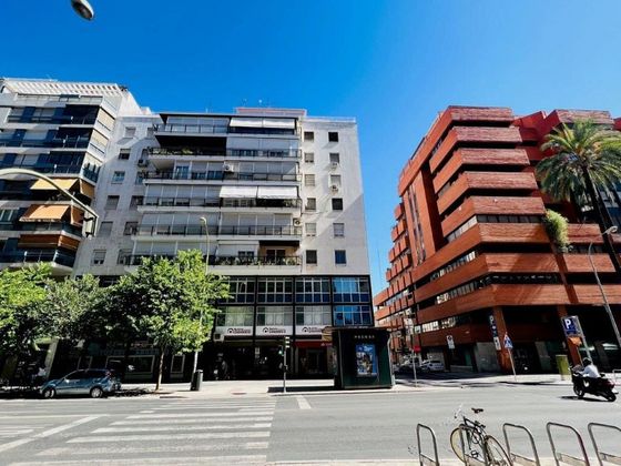 Foto 1 de Alquiler de oficina en avenida República Argentina con aire acondicionado y calefacción