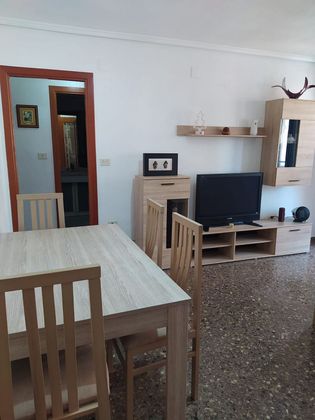 Foto 2 de Piso en alquiler en Playa Puerto de Sagunto de 2 habitaciones con muebles y aire acondicionado