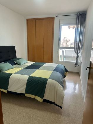 Foto 1 de Pis en lloguer a Nuevo Centro de 2 habitacions amb terrassa i mobles