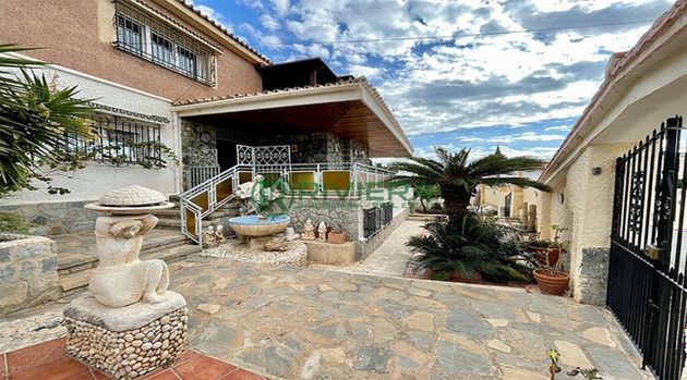 Foto 2 de Xalet en venda a Puerto Marina de 7 habitacions amb terrassa i piscina