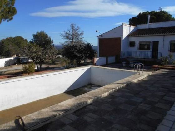 Foto 1 de Casa en venda a Polígono del Aeropuerto de 3 habitacions amb terrassa i piscina