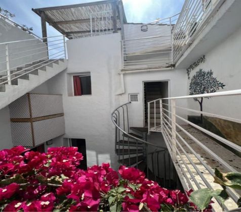 Foto 2 de Venta de casa en Mijas pueblo de 4 habitaciones con terraza y piscina