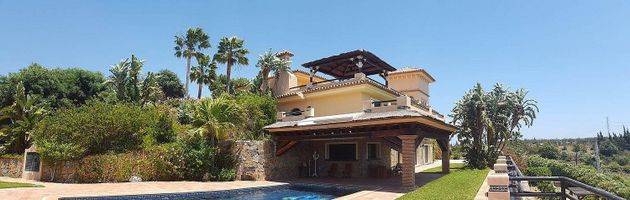 Foto 1 de Casa rural en venda a El Padrón - El Velerín - Voladilla de 5 habitacions amb terrassa i piscina