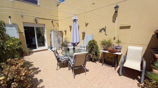 Foto 1 de Casa adossada en venda a Benimàmet de 5 habitacions amb terrassa i garatge