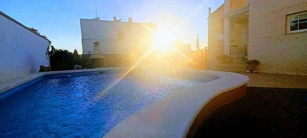 Foto 2 de Chalet en venta en La Alcayna de 4 habitaciones con terraza y piscina