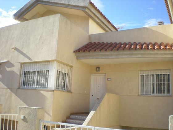 Foto 1 de Casa adossada en venda a La Aljorra de 3 habitacions amb terrassa i garatge