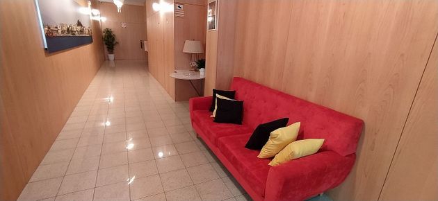 Foto 2 de Pis en lloguer a Casco Histórico de 2 habitacions amb garatge i mobles