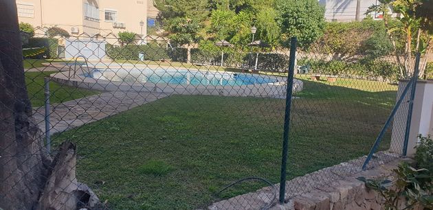 Foto 2 de Piso en venta en Torreblanca del Sol de 2 habitaciones con piscina y garaje