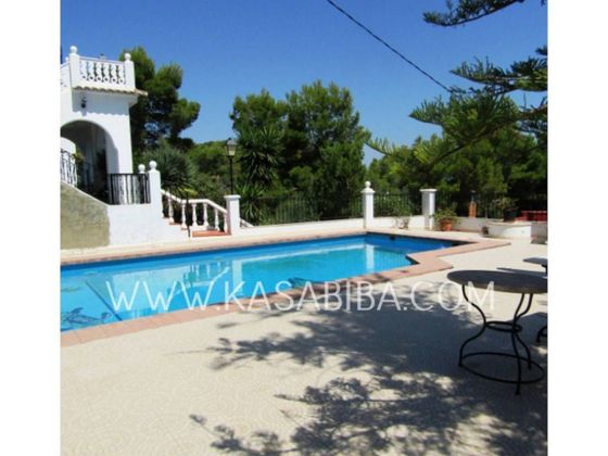 Foto 1 de Xalet en venda a Llaurí de 4 habitacions amb terrassa i piscina