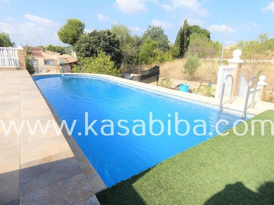 Foto 1 de Xalet en venda a Cheste de 4 habitacions amb terrassa i piscina