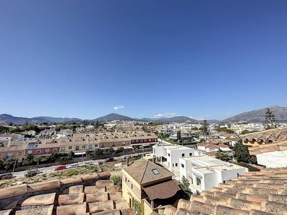 Foto 2 de Venta de ático en San Pedro de Alcántara pueblo de 4 habitaciones con terraza y piscina