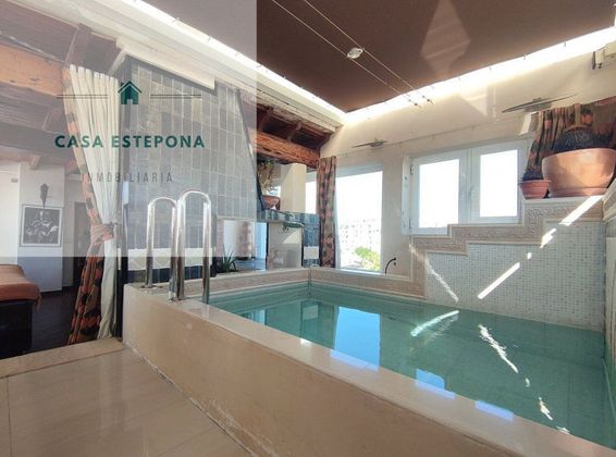 Foto 1 de Àtic en venda a Puerto de la Duquesa de 3 habitacions amb terrassa i piscina