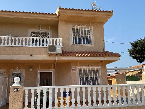 Foto 1 de Casa en venda a Los Urrutias de 4 habitacions amb terrassa i piscina