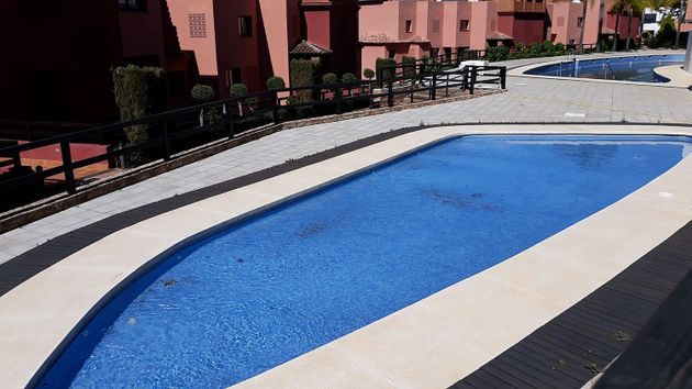 Foto 1 de Pis en venda a Casares de 2 habitacions amb terrassa i piscina