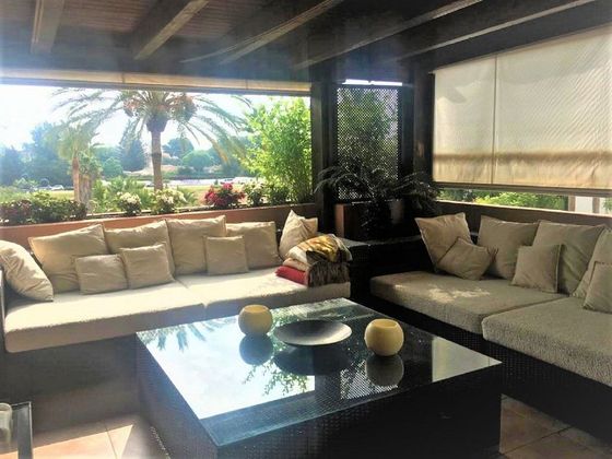 Foto 1 de Àtic en lloguer a Nueva Andalucía centro de 4 habitacions amb terrassa i piscina