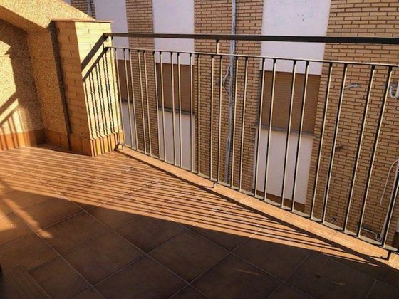 Foto 2 de Pis en venda a calle Parra de 1 habitació amb terrassa i balcó