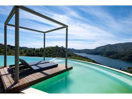 Foto 1 de Casa en venda a Istán de 5 habitacions amb terrassa i piscina