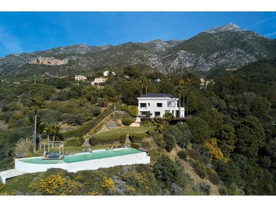 Foto 2 de Casa en venda a Istán de 5 habitacions amb terrassa i piscina