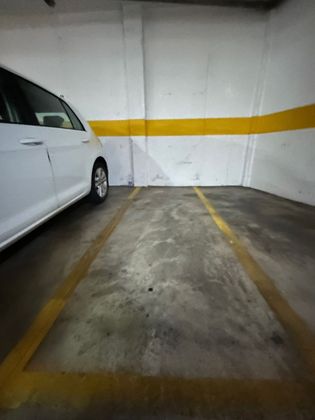 Foto 1 de Venta de garaje en La Calzada de 10 m²