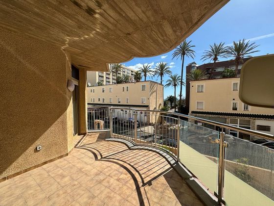 Foto 1 de Pis en venda a El Bajondillo de 3 habitacions amb terrassa i piscina
