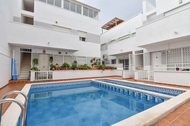 Foto 1 de Piso en venta en calle Sonicca la Cortesana de 3 habitaciones con terraza y piscina