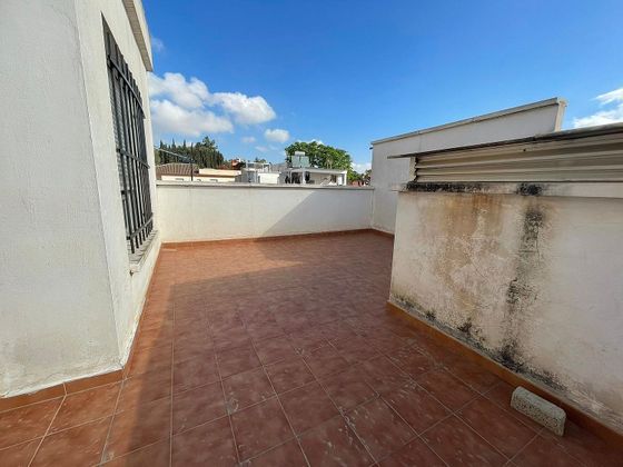 Foto 2 de Casa en venta en Alcantarilla de 4 habitaciones con terraza y balcón