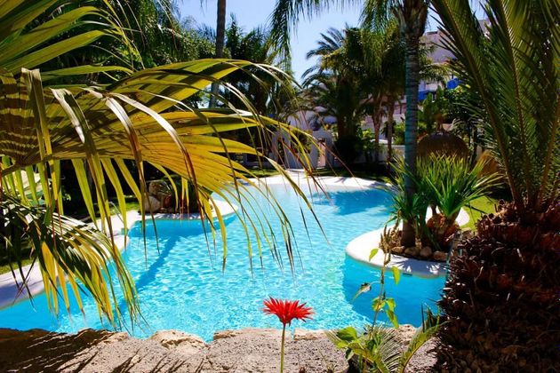 Foto 1 de Pis en venda a Almuñecar de 3 habitacions amb terrassa i piscina