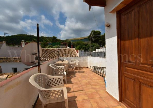 Foto 1 de Casa adossada en venda a Oliva pueblo de 3 habitacions amb terrassa