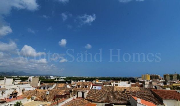 Foto 2 de Casa adosada en venta en Oliva pueblo de 3 habitaciones con terraza