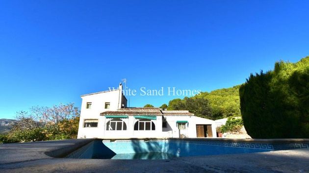 Foto 1 de Xalet en venda a Real de Gandía de 5 habitacions amb terrassa i piscina