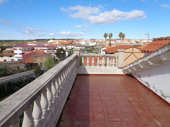 Foto 2 de Xalet en venda a Tejeda de Tiétar de 5 habitacions amb terrassa i garatge