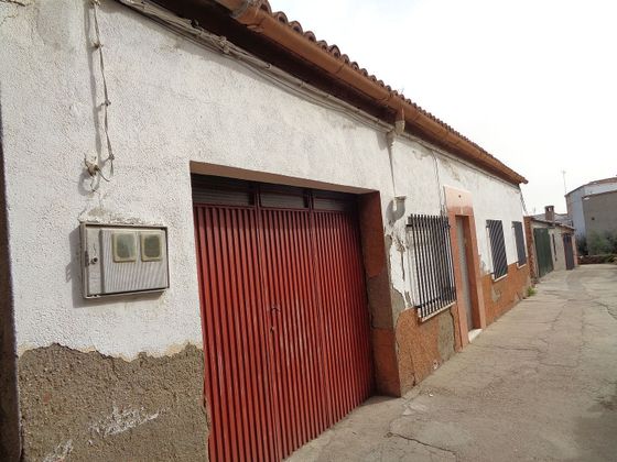 Foto 2 de Casa en venta en Montehermoso de 3 habitaciones con garaje y calefacción