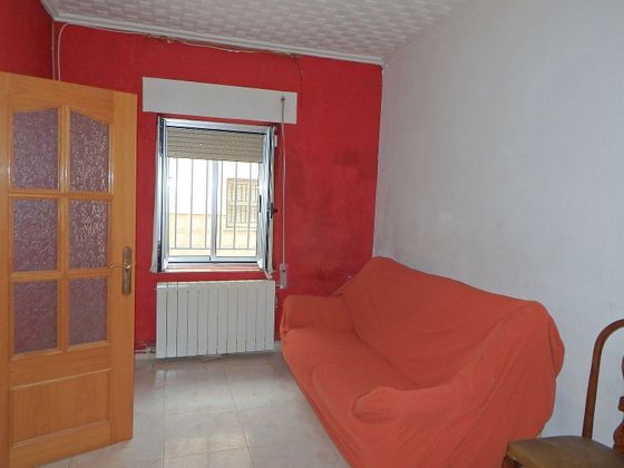 Foto 1 de Casa en venda a calle Peñuela de 3 habitacions amb balcó i calefacció