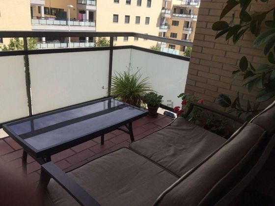 Foto 2 de Piso en venta en Oeste de 3 habitaciones con terraza y piscina