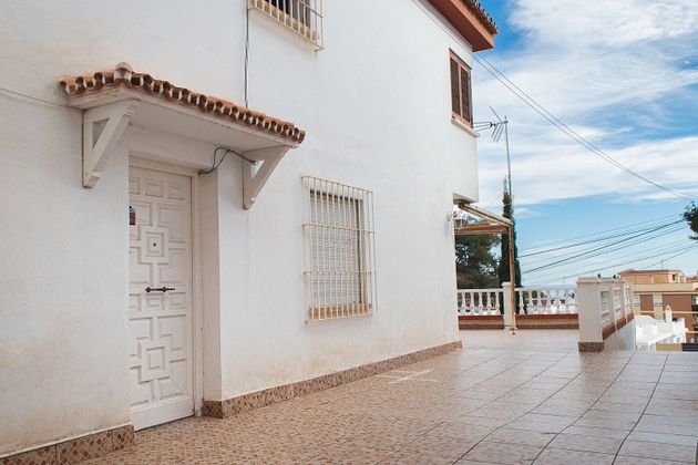 Foto 2 de Casa en venta en Pedregalejo de 5 habitaciones con terraza